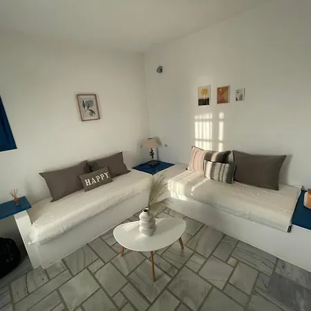 Holiday home Dejablue Parasporos